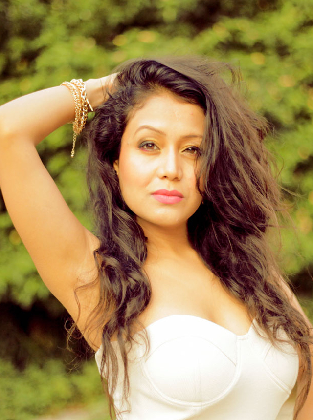 Neha Kakkar's birthday wishes for 'inspiration' Urvashi Dholakia